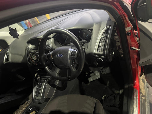 Wrecking/Dismantling Ford Focus LW 2012 hatch Red 2L petrol Auto - ACW254