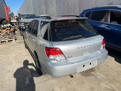 Wrecking/Dismantling Subaru Impreza GG hatch 2005 silver 2.5L Petrol - ACW270