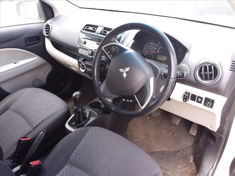 Mit Mirage La Hatch 2015 1.2l Manual Petrol White - Hub Assembly LHF LA000907-LHFHU