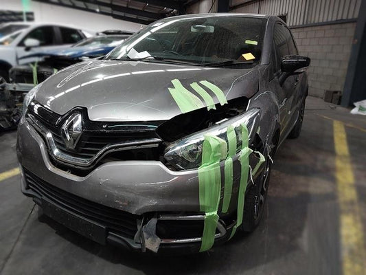 Renault Captur J87 2015 1.2l Petrol Turbo Auto - RHF Door Shell J87- 0716415-RHF-DO