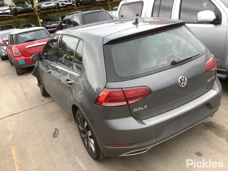 Wrecking/Dismantling Volkswagen Golf MK7 2L Diesel Auto