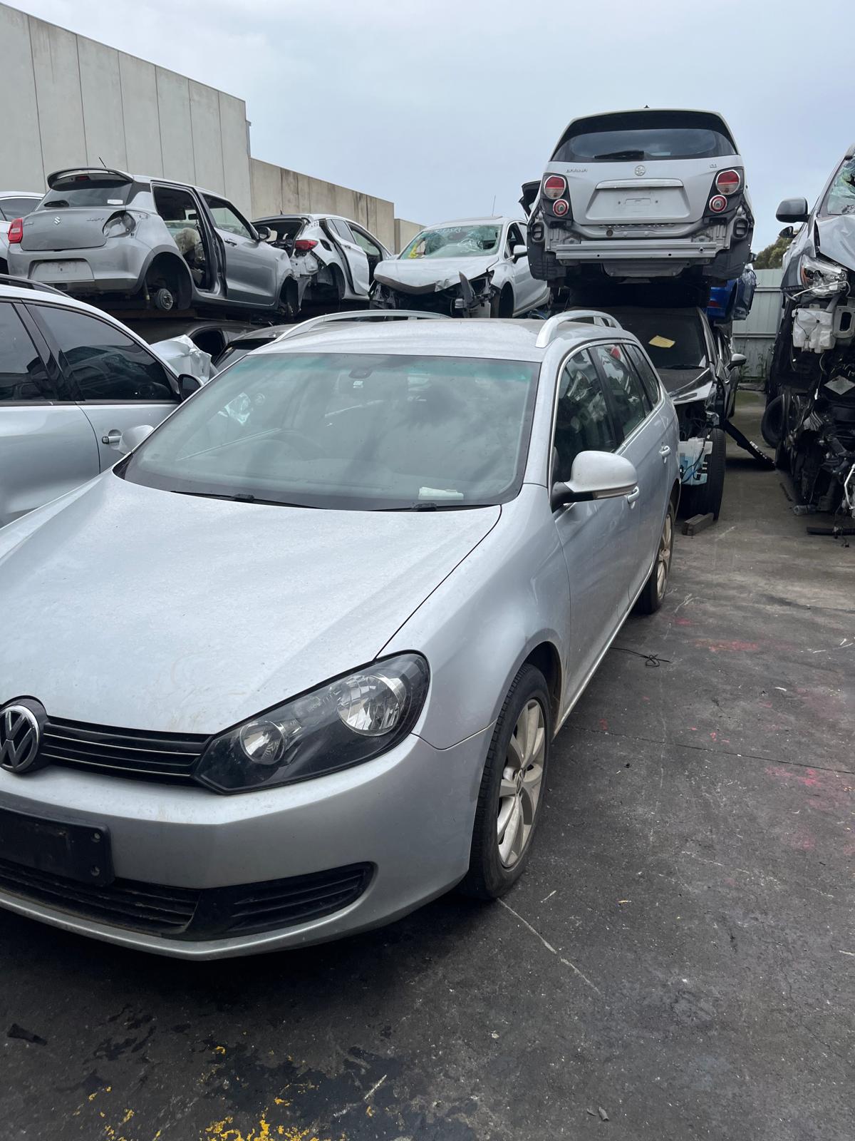 Wrecking/Dismantling VW Golf Mk6 Wagon 2012 silver 1.4L petrol auto - ACW278