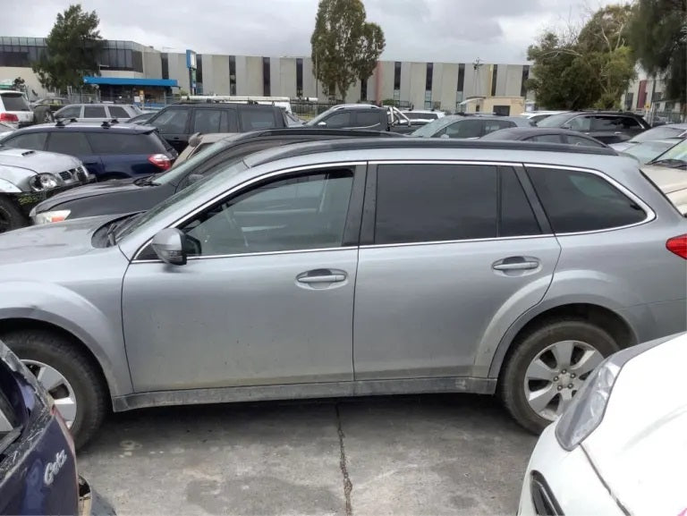 SUBARU OUTBACK BR 2010 silver - Left Front Door - AU-219-SU-15LP-D-A