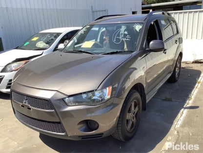 MITSUBISHI OUTLANDER ZH 2011 brown - Right Front Door - AU-219-MI-6LP-D-B