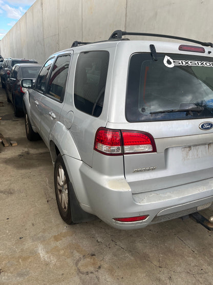FORD ESCAPE ZD 2008 silver - Left Front Door - AU-219-FO-30LP-D-A