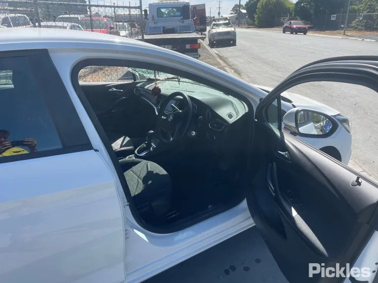 HOLDEN ASTRA BK 2018 white - Left Rear Door - AU-219-HL-61LP-D-C