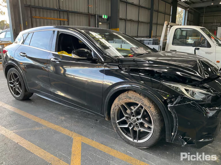 INFINITI Q30 2.0 T 2018 black - Fuse Box - AU-219-IN-1-E-P