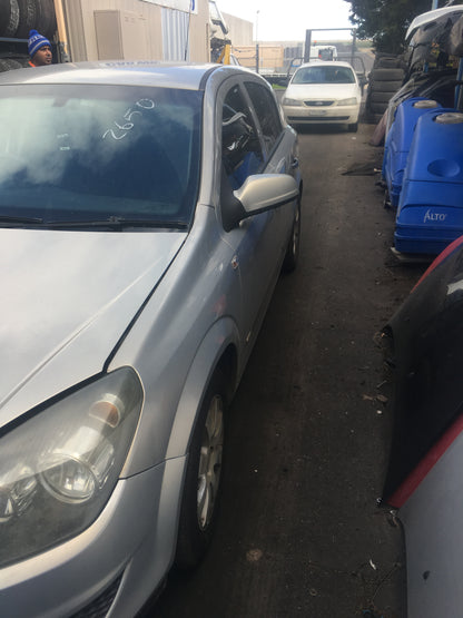 HOLDEN ASTRA AH 2008 black - Right Rear Door - AU-219-HL-62LP-D-D