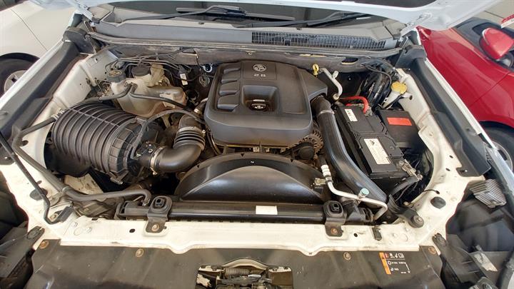 HOLDEN COLORADO Ute (RG) 2.8 TD 4x4 (U142MK, U148DK, U148FK, U148MK) 2018 white - Engine Complete - AU-219-HL-2-A-A