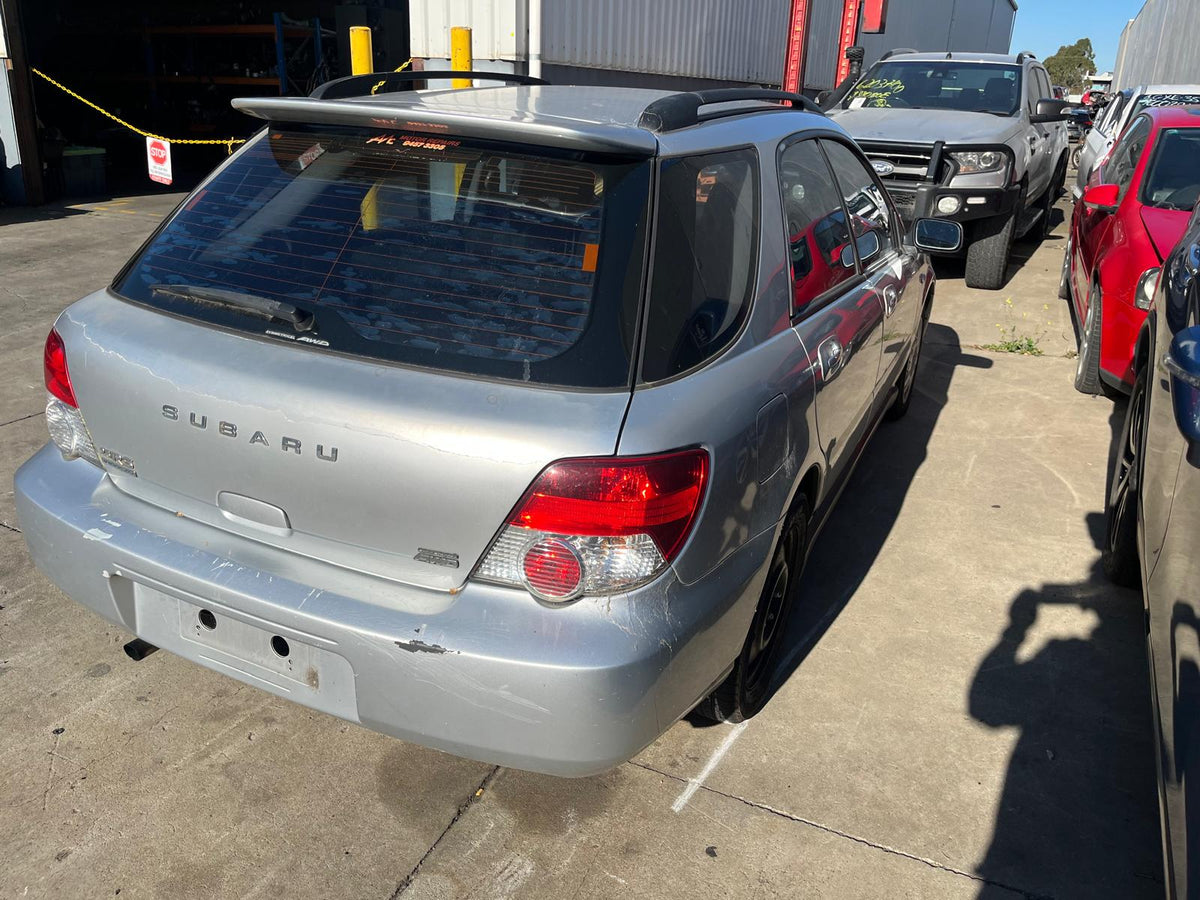 SUBARU IMPREZA Hatchback (GG) 2.5 i AWD (GGE) 2005 silver - Rear Crossmember / Subframe - AU-219-SU-43-U-H