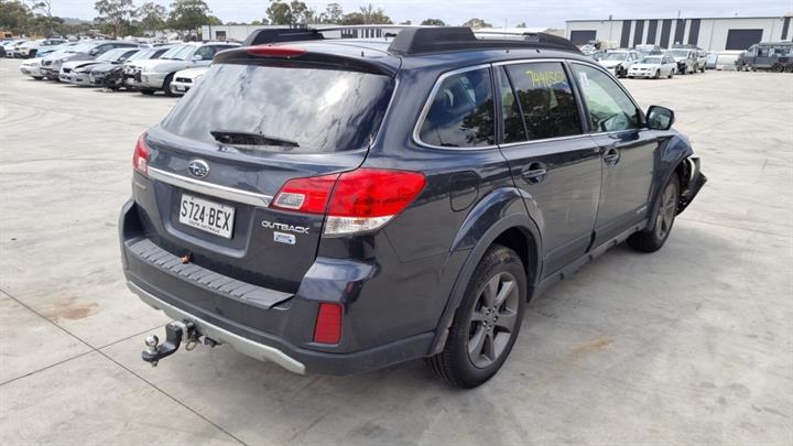 SUBARU OUTBACK BR 2014 grey - Right Front Door - AU-219-SU-19LP-D-B