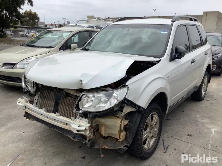 Wrecking/Dismantling SUBARU FORESTER (SH_) 2.5 AWD (SH9) 2012 white - AU-219-SU-24