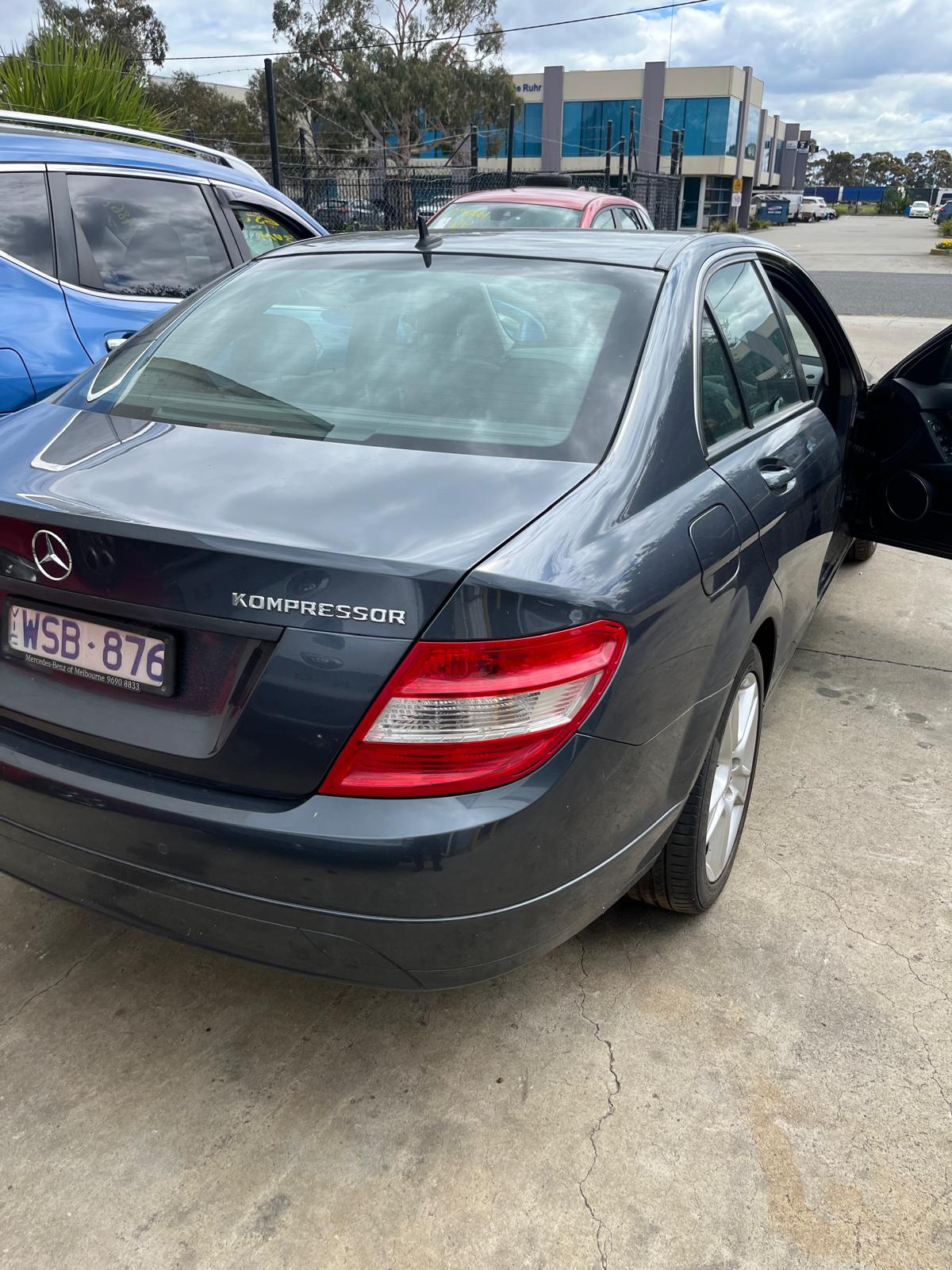 MERCEDES-BENZ C-CLASS Sedan (W204) C 200 Kompressor (204.041) 2007 grey - Fuse Box - AU-219-MB-3-E-P