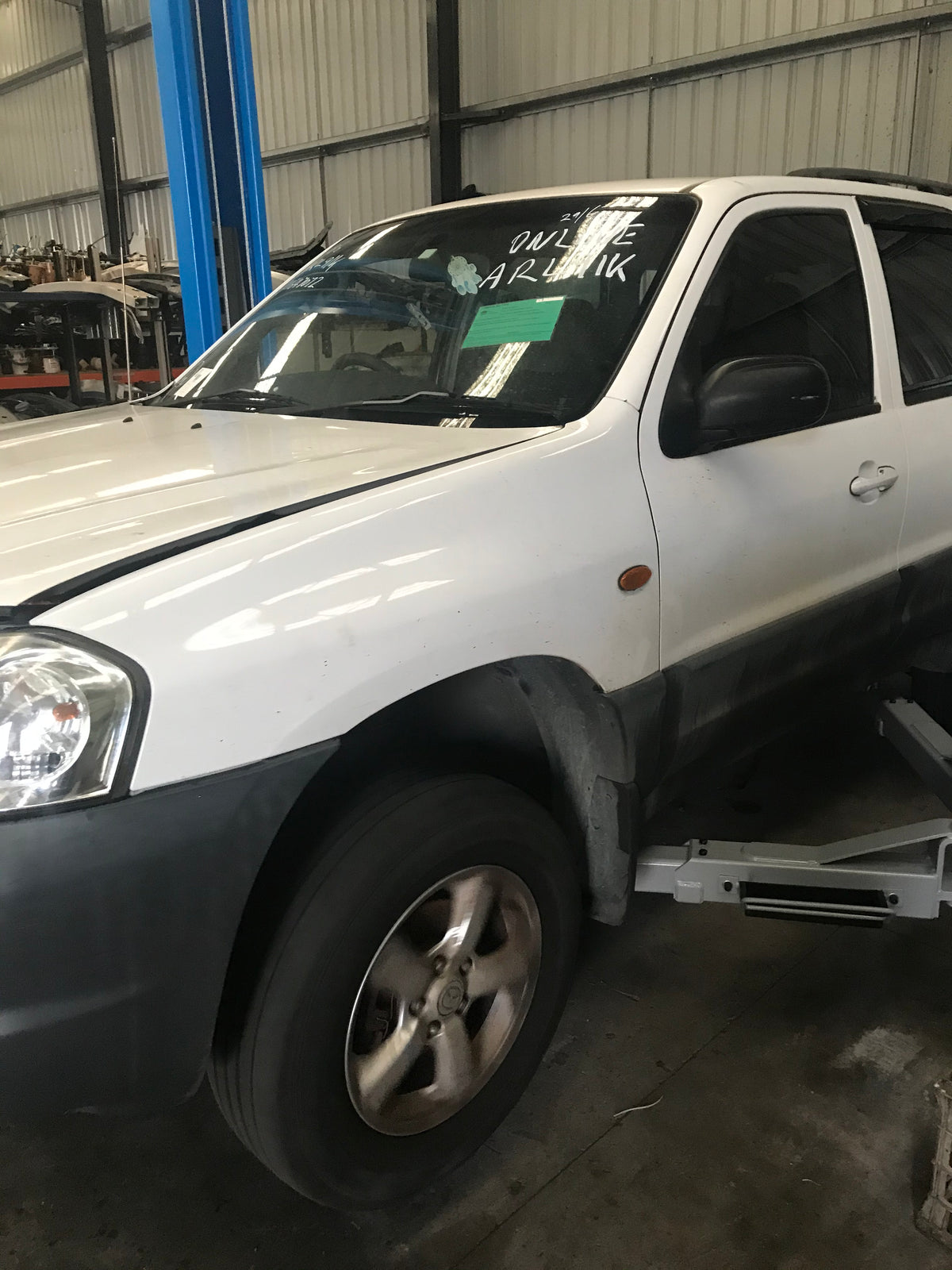 MAZDA TRIBUTE CU 2001 white - Right Rear Door - AU-219-MA-17LP-D-D