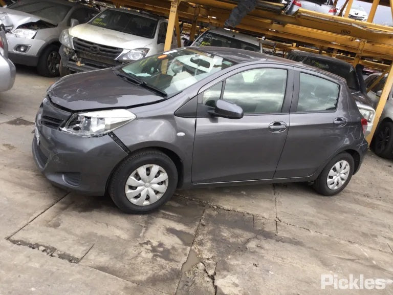Wrecking/Dismantling Toyota Yaris 2013 Ncp130/Ncp131 5dr Hatch 1.3l Petrol Fwd Auto