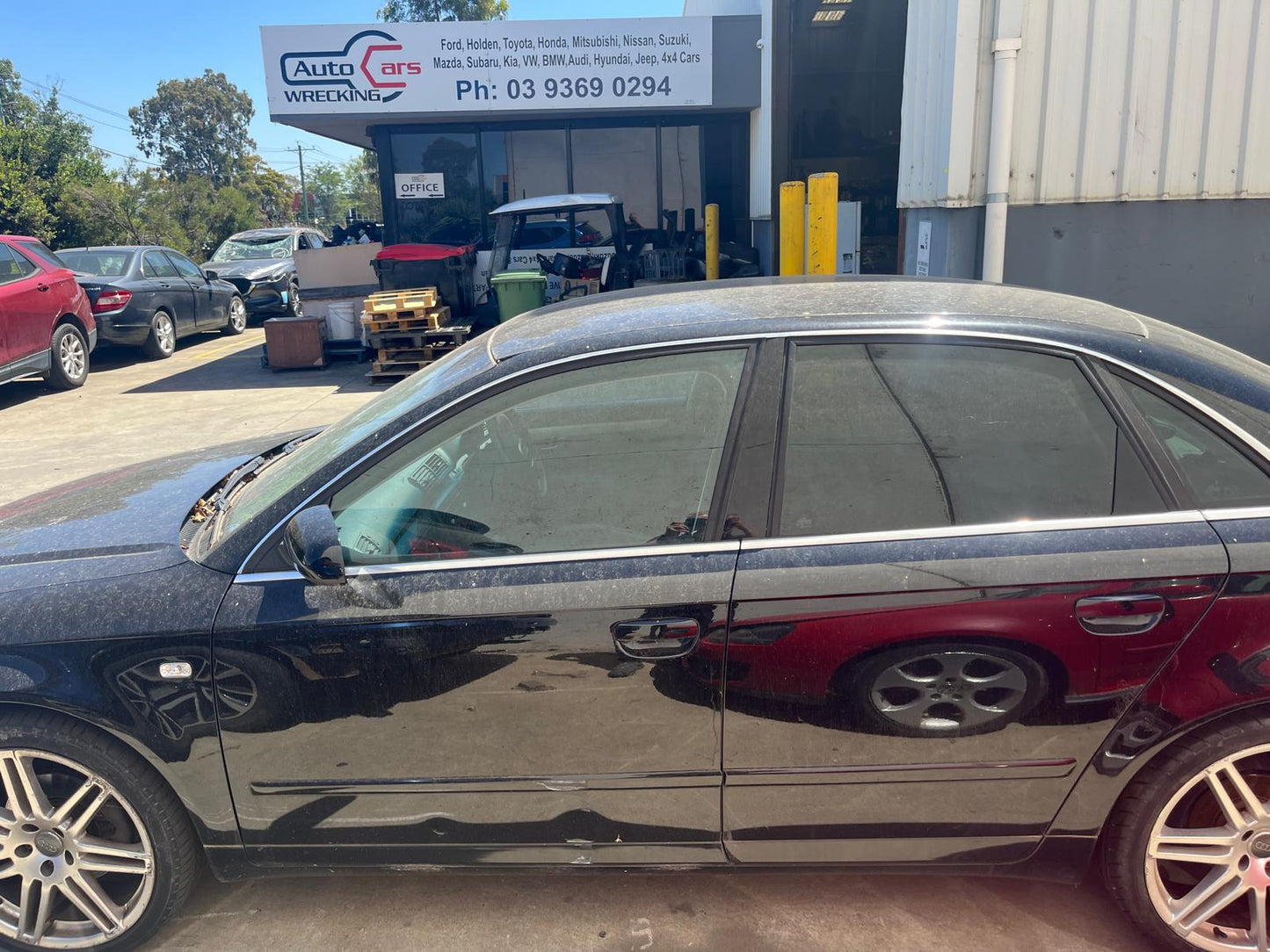 AUDI A4 B7 Sedan (8EC) 2.0 2006 black - Seat Belt - Rear Centre - AU-219-AU-6-I-I