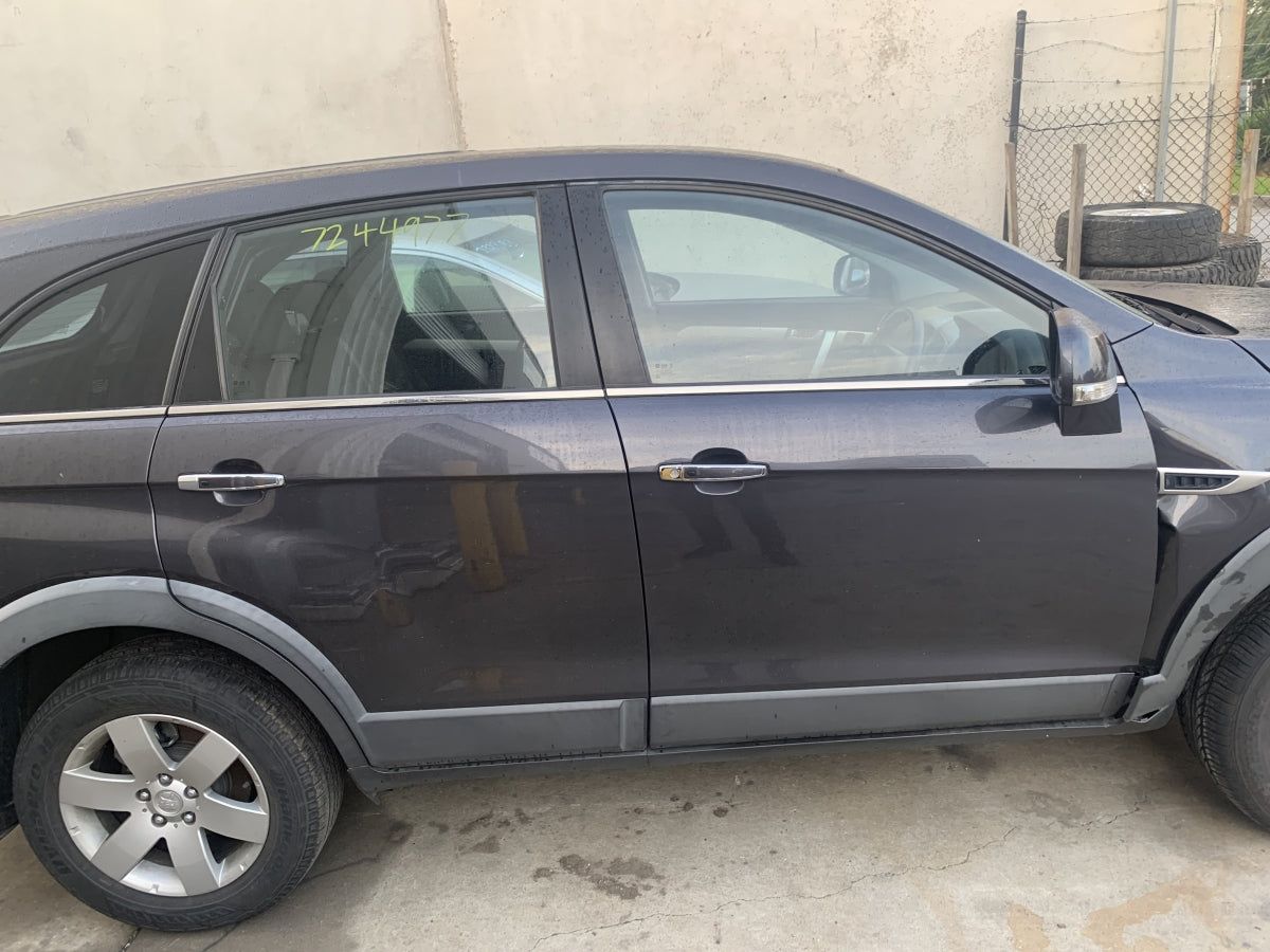 Holden Captiva 7 s3 petrol 2.4l Auto 2016 - RHF Door Shell