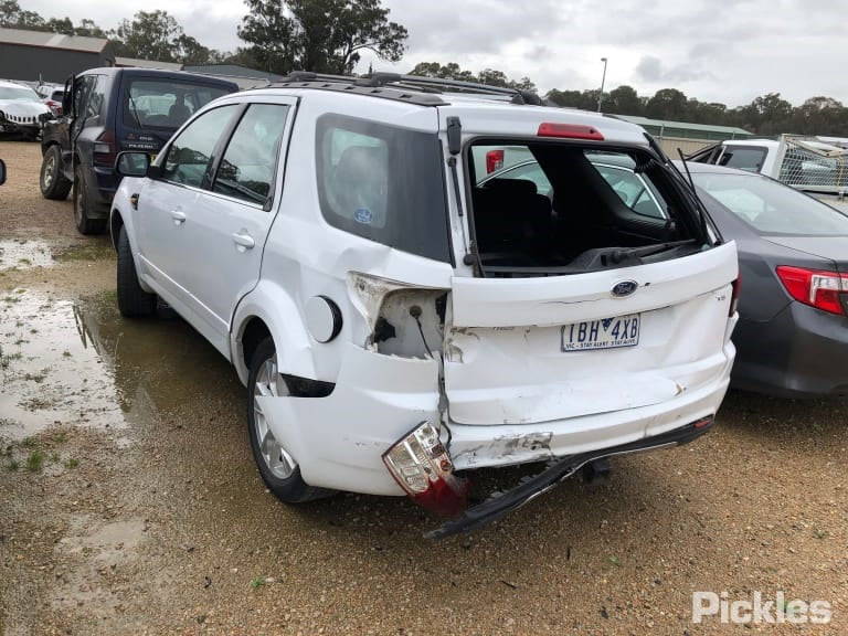 FORD TERRITORY SZ 2012 white - Right Front Door - AU-219-FO-34LP-D-B