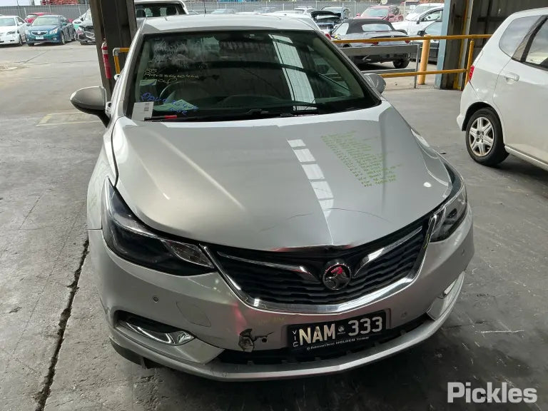 Wrecking/Dismantling Holden Astra BL LTZ silver 1.4L PETROL TURBO FWD AUTO