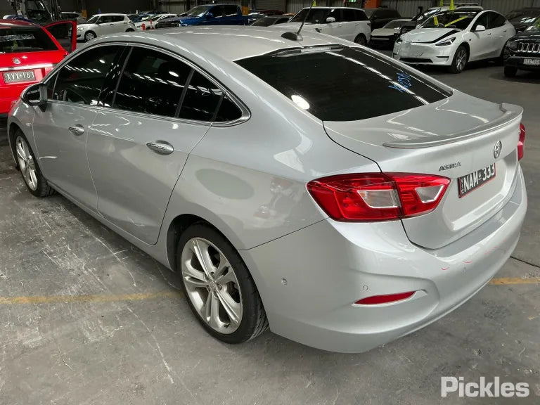 Wrecking/Dismantling Holden Astra BL LTZ silver 1.4L PETROL TURBO FWD AUTO