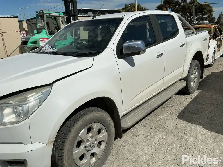 Holden Colrado RG LTZ 2015 dual cab Ute 2.8L Diesel 4WD Auto white - LH Guard/fender - ACW266-RG627254-LHG