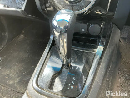 Wrecking/Dismantling Holden Colorado RG LTZ 2015 dual cab Ute 2.8L Diesel 4WD Auto white - ACW266