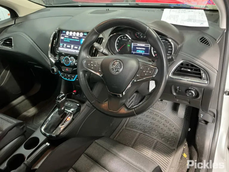 Wrecking/Dismantling Holden Astra BL LTZ silver 1.4L PETROL TURBO FWD AUTO