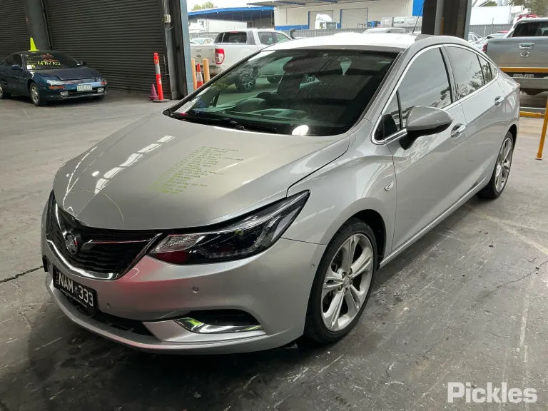 Wrecking/Dismantling Holden Astra BL LTZ silver 1.4L PETROL TURBO FWD AUTO