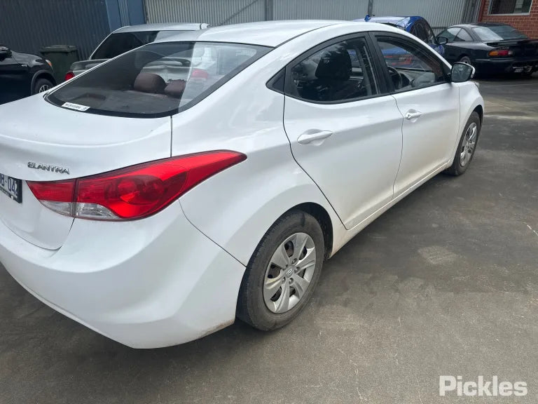 Hyundai elantra MD 2012 Sedan white 1.8L petrol manual - Rear Shockers/Strut RHR - ACW258-MD569336-RHRS